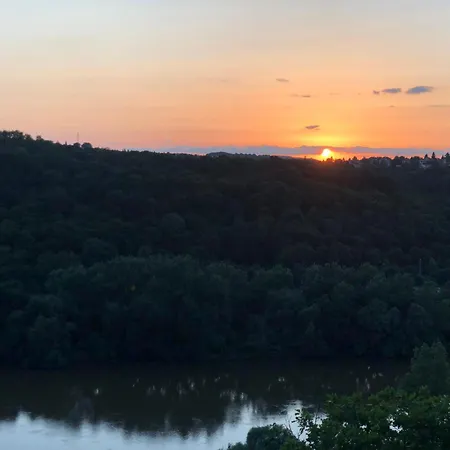 Mini - G - Vyhlídka Nad řekou Apartamento Zamky